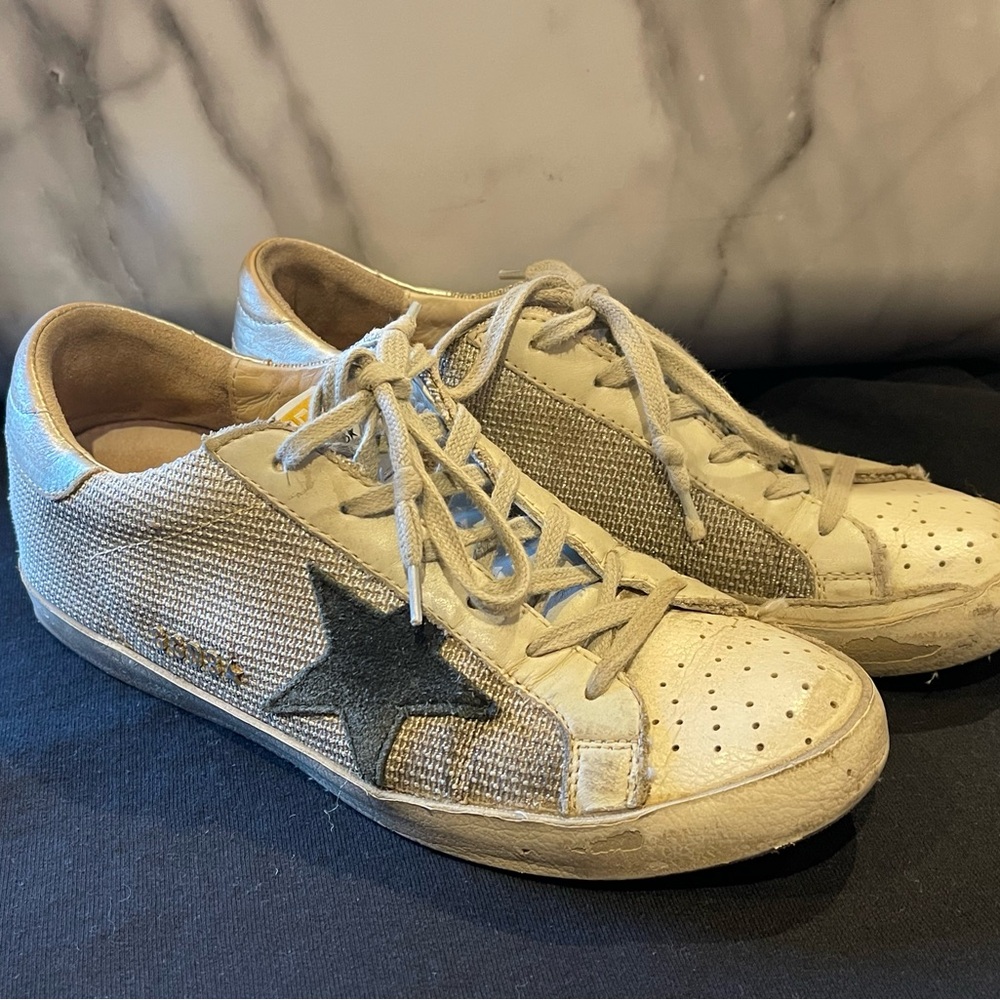 Golden Goose Deluxe Brand Sneakers with Star Size 37. Black Star
